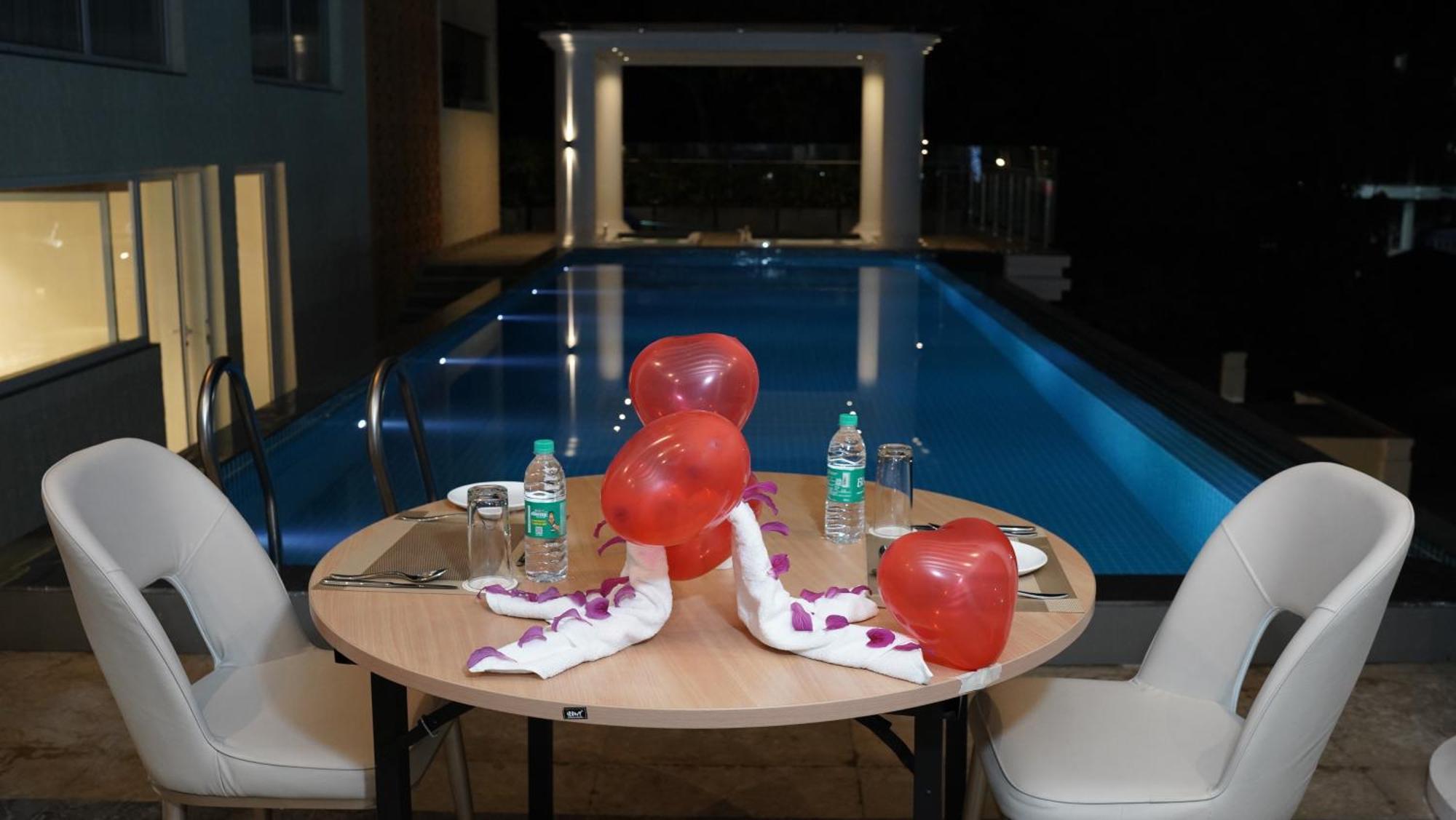 Antique Regency !! Luxurious Hotel In Digha !! エクステリア 写真